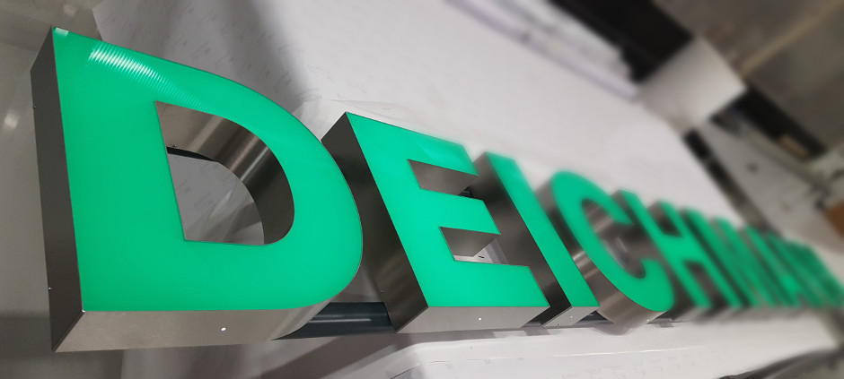 deichmann-svetlobni-napis